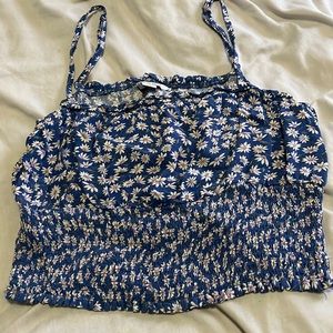American Eagle crop top. Size medium. Great condition.